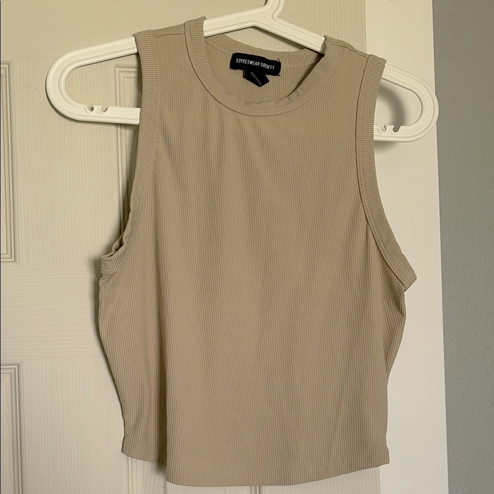 Women’s Streetwear Society Cream Cropped Tank Top ~ Size Large